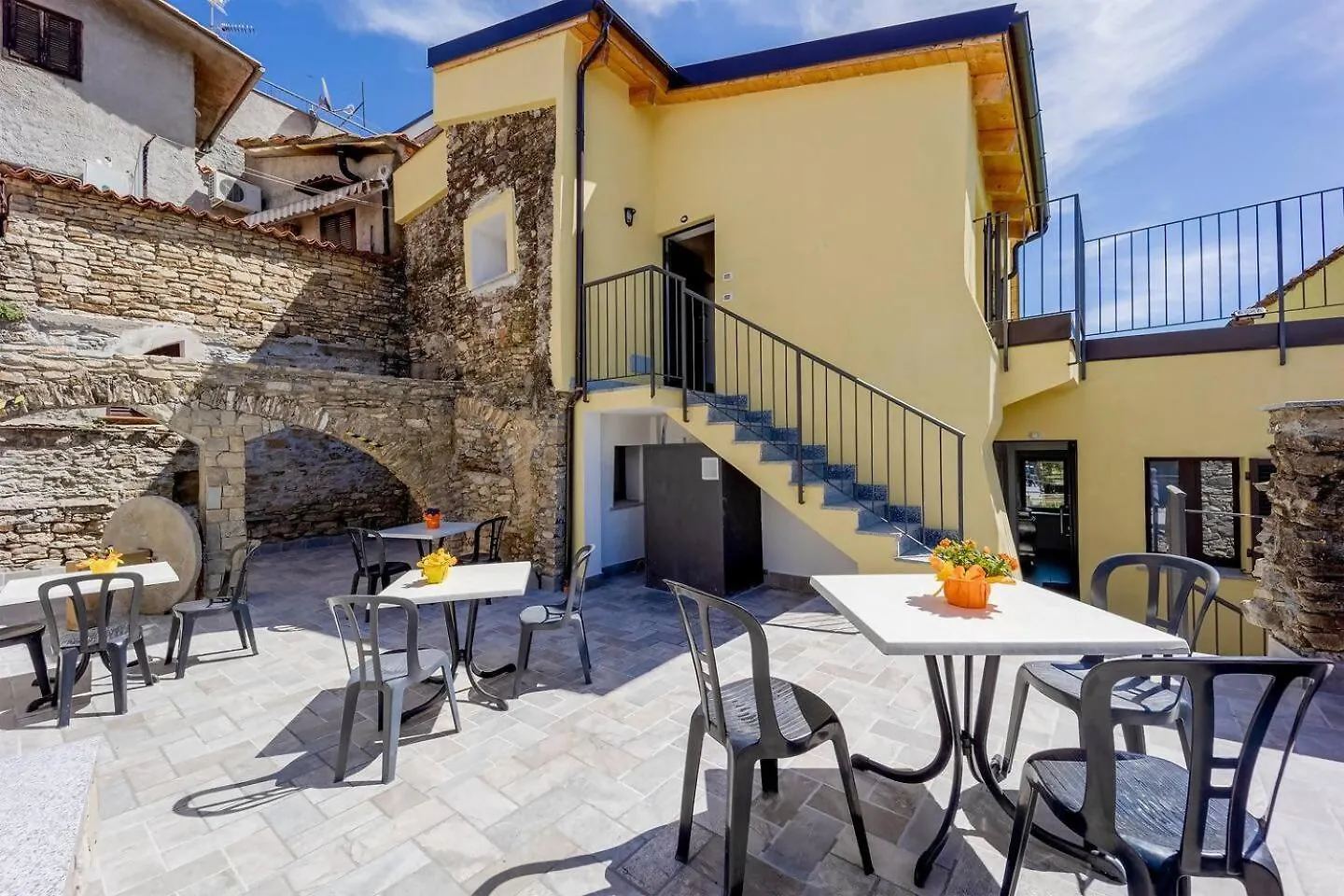 Appartamento Alba Dachi Farm Andora Italy